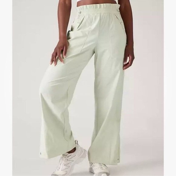 Athleta Trekkie high rise parachute pants size 12 - Picture 1 of 7